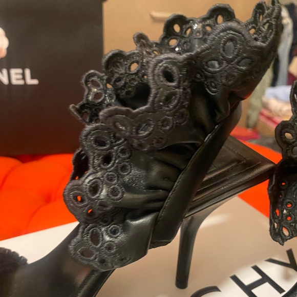 Givenchy G Woven Sandals - Picture 4 of 12